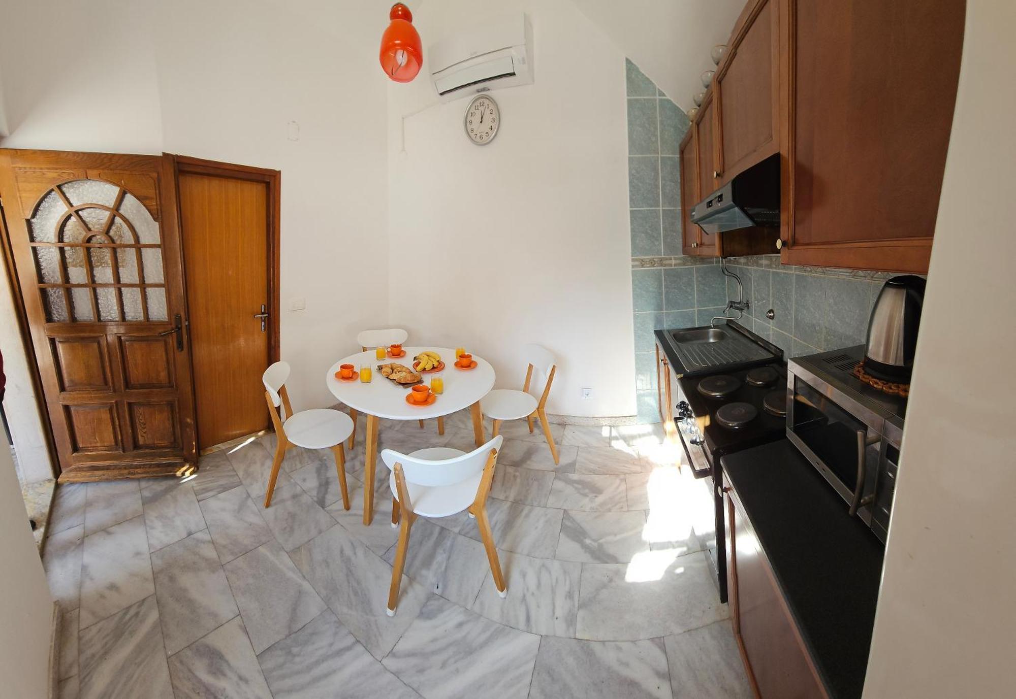 Apartment 22 Omiš Buitenkant foto