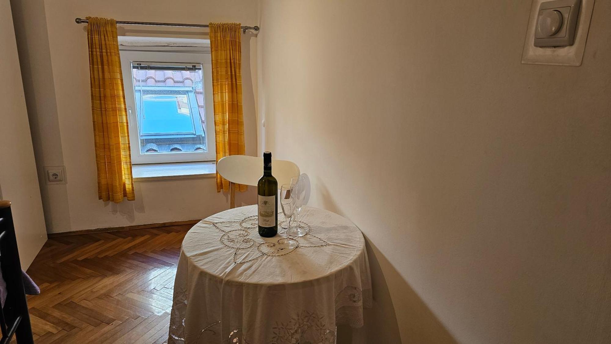 Apartment 22 Omiš Buitenkant foto