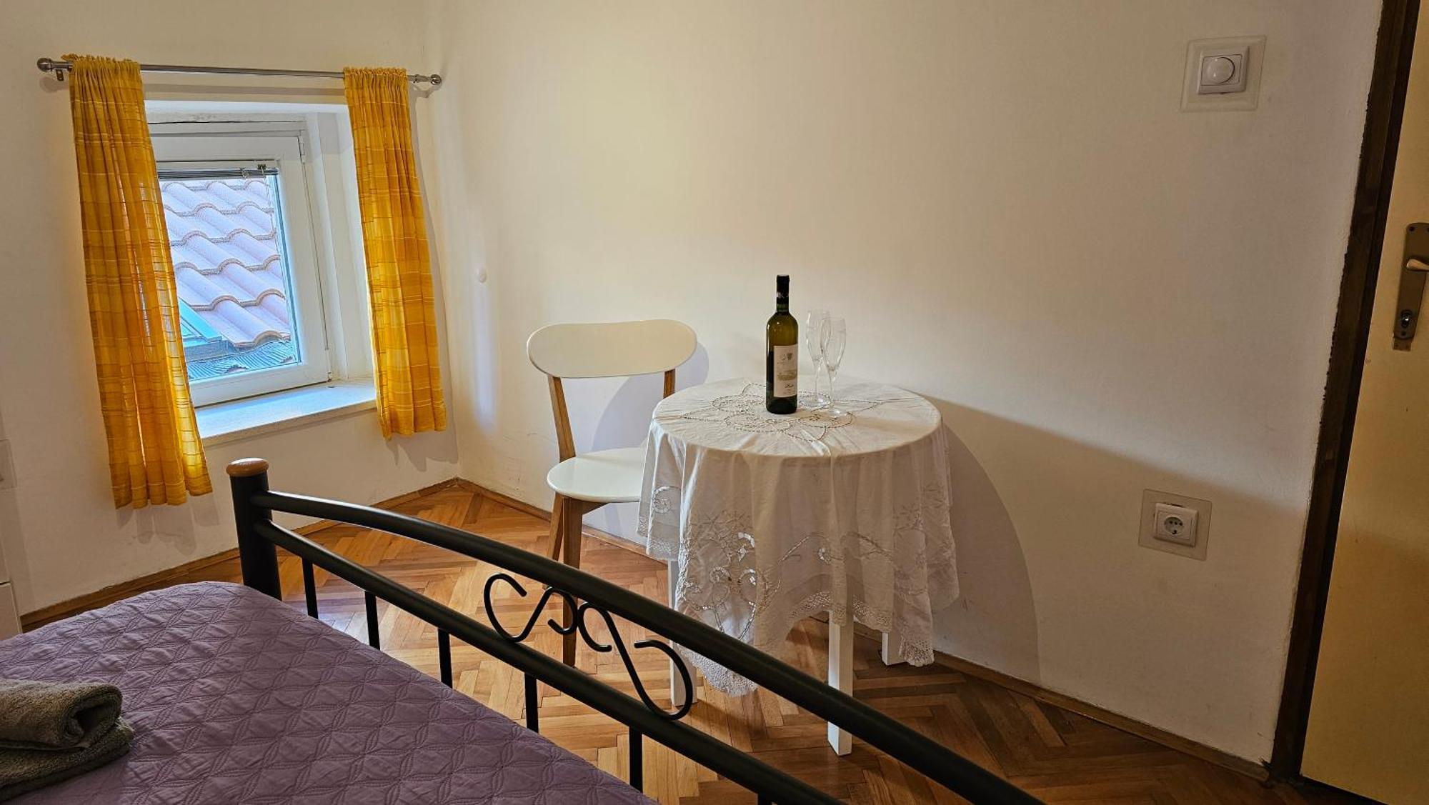 Apartment 22 Omiš Buitenkant foto