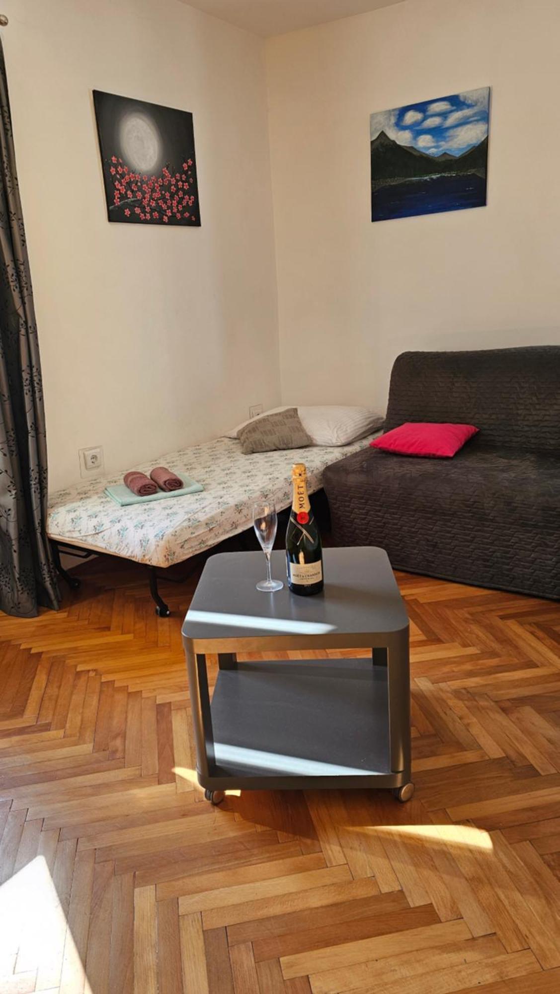 Apartment 22 Omiš Buitenkant foto