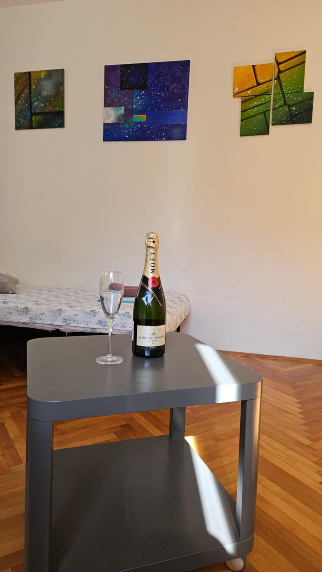 Apartment 22 Omiš Buitenkant foto