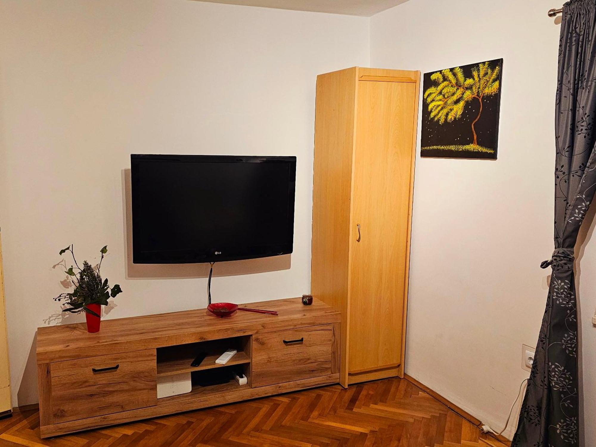 Apartment 22 Omiš Buitenkant foto